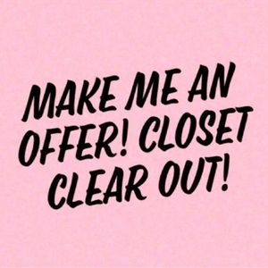 𝅺**sale** everything in this closet is up for huge savings Make me an Offer!